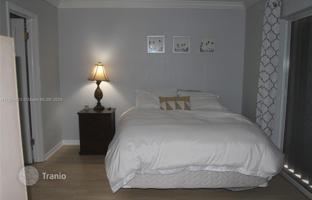 2-bedroom apartments in condo 82 m² in West Palm Beach for $279,000