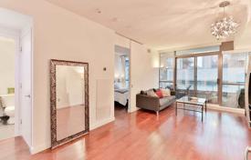 Apartment – Mutual Street, Old Toronto, Toronto,  Ontario,   Canada for C$705,000