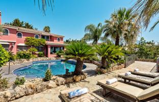 5-bedroom villa 684 m² in Nueva Andalucia for 3,775,000 €