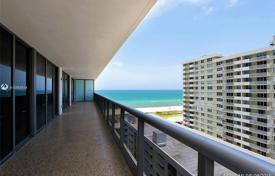 Elite apartment with ocean views in a residence on the first line of the beach, Miami Beach, Florida, USA for $2,250,000