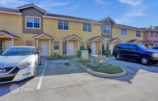 2-bedroom townhouse 114 m² in Florida for $350,000
