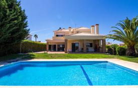 Three-storey villa with a pool and a garden in Portimao, Faro, Portugal for 795,000 €