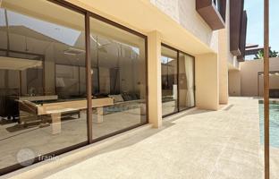 5-bedroom villa 400 m² in Pattaya for $1,028,000