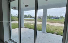 Townhome – Lehigh Acres, Florida, USA for $399,000