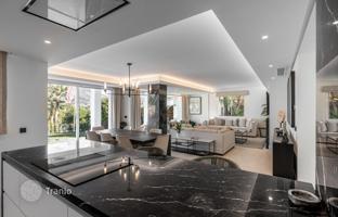 5-bedroom villa 481 m² in Nueva Andalucia for 2,575,000 €