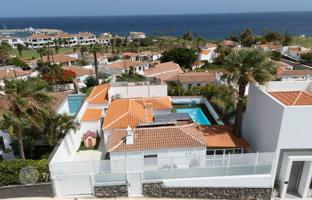 4-bedroom villa 234 m² in Amarilla Golf for 1,100,000 €