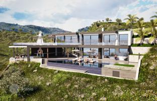 4-bedroom apartment in new building 291 m² in Chania for 1,800,000 €