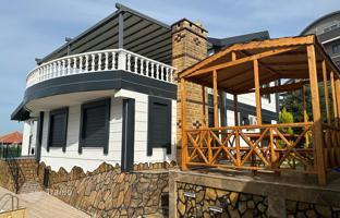 3-bedroom villa 250 m² in Kargicak for 42,757,000 TRY