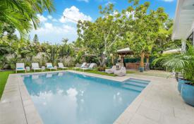 Townhome – Miami, Florida, USA for $1,750,000