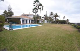 Comfortable villa with a terrace, a pool and sea views, near the beach, San Pedro Alcantara, Andalusia, Spain for 6,000,000 €
