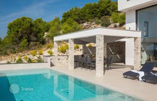 6-bedroom villa 360 m² in Sibenik for 1,750,000 €