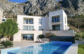 Exclusive villa in Blizikuće, Sveti Stefan for 3,000,000 €