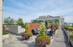 4-bedroom apartment in York for C$942,000
