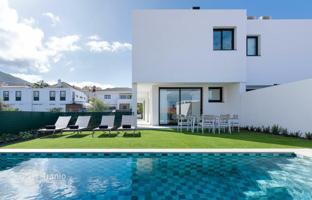 3-bedroom villa 414 m² in Santa Úrsula for 890,000 €