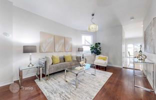 10-bedroom townhouse in Old Toronto for C$1,918,000