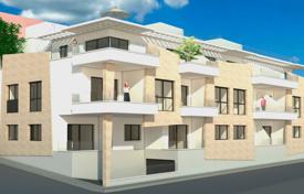 Furnished three-bedroom apartment in Pueblo Latino, Alicante, Spain for 470,000 €