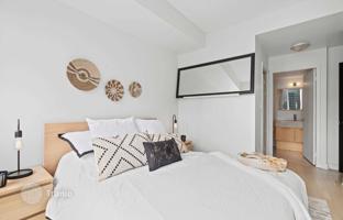6-bedroom apartment in Simcoe Street for C$1,164,000