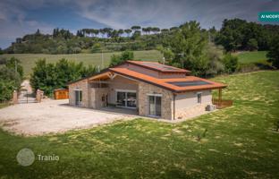 3-bedroom country house 262 m² in Todi for 630,000 €