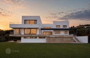 6-bedroom villa 1,040 m² in Sotogrande for 3,700,000 €