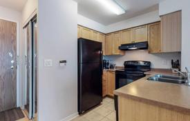 Apartment – Yonge Street, Toronto, Ontario,  Canada for C$818,000