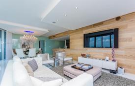 Stylish flat with ocean views in a residence on the first line of the beach, Miami, Florida, USA for $1,200,000