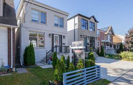 Townhome – East York, Toronto, Ontario,  Canada for C$1,578,000