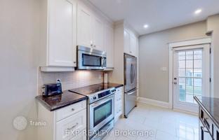 7-bedroom house in Old Toronto for C$2,271,000