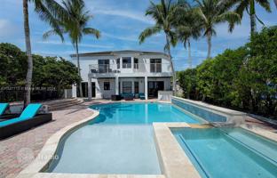 4-bedroom house 420 m² in Miramar (USA) for $1,375,000
