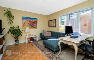 10-bedroom house in North York for C$2,569,000