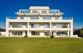 Apartments with large terrace in Sotogrande for 345,000 €