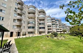 Seafront Apartment in a Complex with a Pool in Alanya Tosmur for $148,000