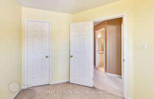 8-bedroom townhouse in Scarborough for C$1,395,000