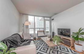 Apartment – Bay Street, Old Toronto, Toronto,  Ontario,   Canada for C$751,000