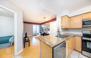 5-bedroom apartment in Yonge Street for C$884,000