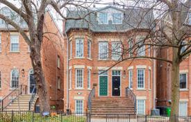 Terraced house – Sackville Street, Old Toronto, Toronto,  Ontario,   Canada for C$2,306,000