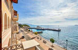 Beautiful bright penthouse on the shores of Lake Garda in Toscolano Maderno, Italy for 474,000 €