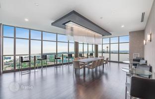 5-bedroom apartment in Etobicoke for C$816,000