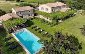 13-bedrooms villa in Saint-Saturnin-lès-Apt, France for 2,690,000 €