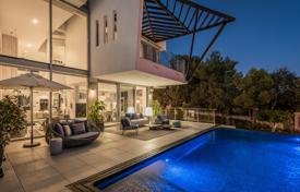 Luxury Semi-Detached Villa in Marbella Golden Mile, Marbella for 3,100,000 €