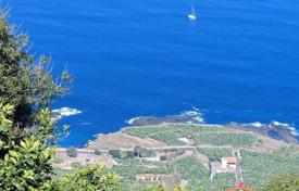 Large plot of land with ocean views in Santa Cruz de Tenerife, Spain for 210,000 €