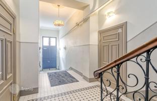 2-bedroom apartment 92 m² in Central District for 280,000 €