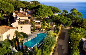 Elite villa with a guest house, a swimming pool and a SPA 200 m from the beach, Tossa de Mar, Costa Brava, Spain for 6,500,000 €