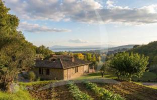 5-bedroom villa 500 m² in Tuoro Sul Trasimeno for 900,000 €