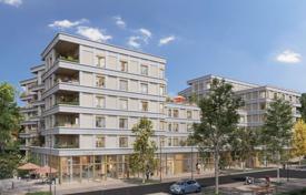 Apartment – Bron, Rhône, France for 291,000 €