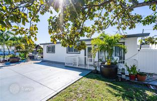 5-bedroom house 221 m² in Hialeah for $795,000