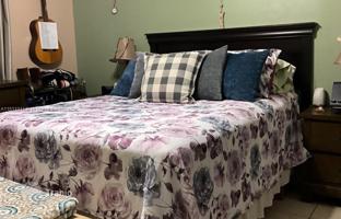 2-bedroom apartments in condo 70 m² in West End for $289,000
