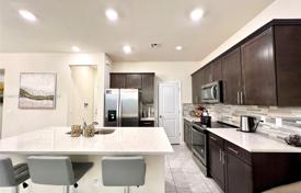 Townhome – Hollywood, Florida, USA for $725,000