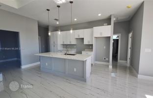 3-bedroom house 217 m² in Lehigh Acres for $375,000