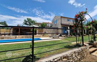 3-room house 280 m² in Istria County for 550,000 €