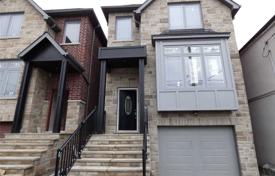 Townhome – Portland Street, Toronto, Ontario,  Canada for C$1,650,000